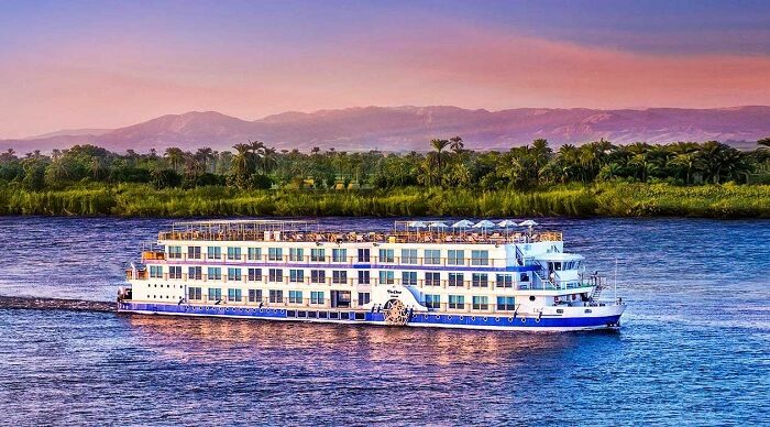 Journey Down the Nile and Egypt's Timeless Wonders: Your Ultimate Egyptian Holiday Experience!